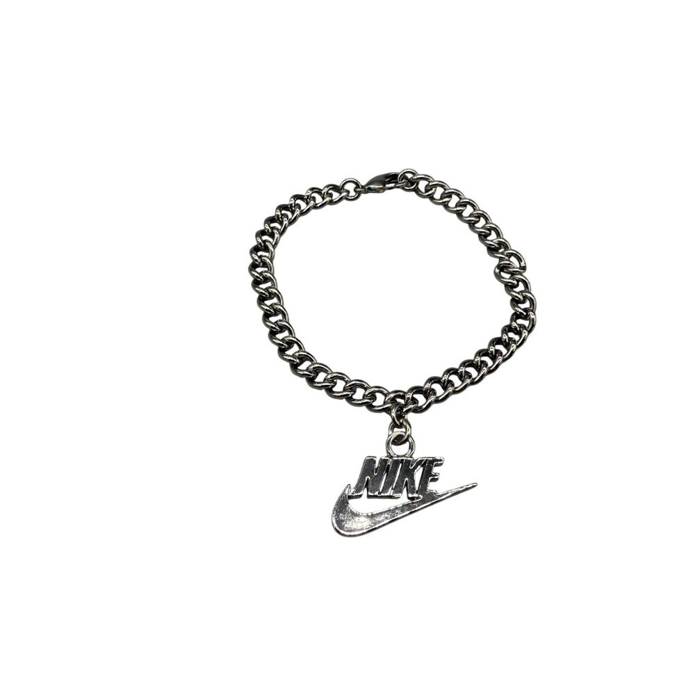 Nike Swoosh Charm Curb Chain Bangle Bracelet Silver Tone Trendy Streetwear - Picture 4 of 5